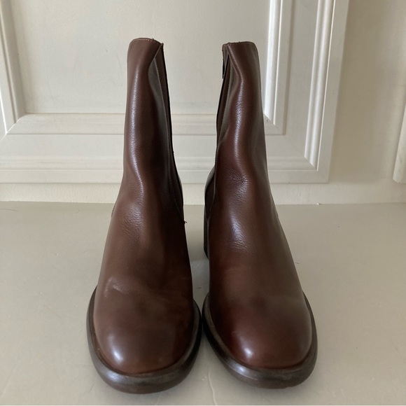 NWOT Free People Essential Brown Leather Chelsea Boots Sz 41 - Picture 4 of 7